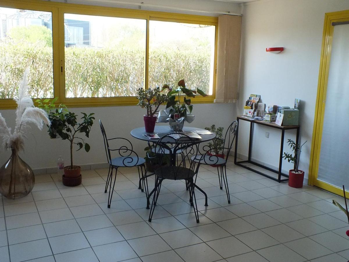 Logis Hotel Restaurant Le Clos Saint Loup Bram Luaran gambar