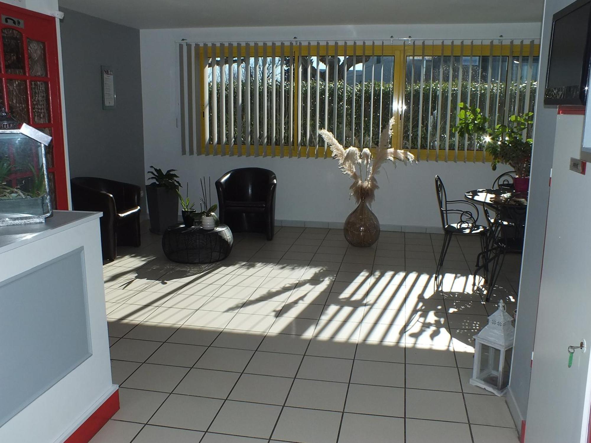 Logis Hotel Restaurant Le Clos Saint Loup Bram Luaran gambar