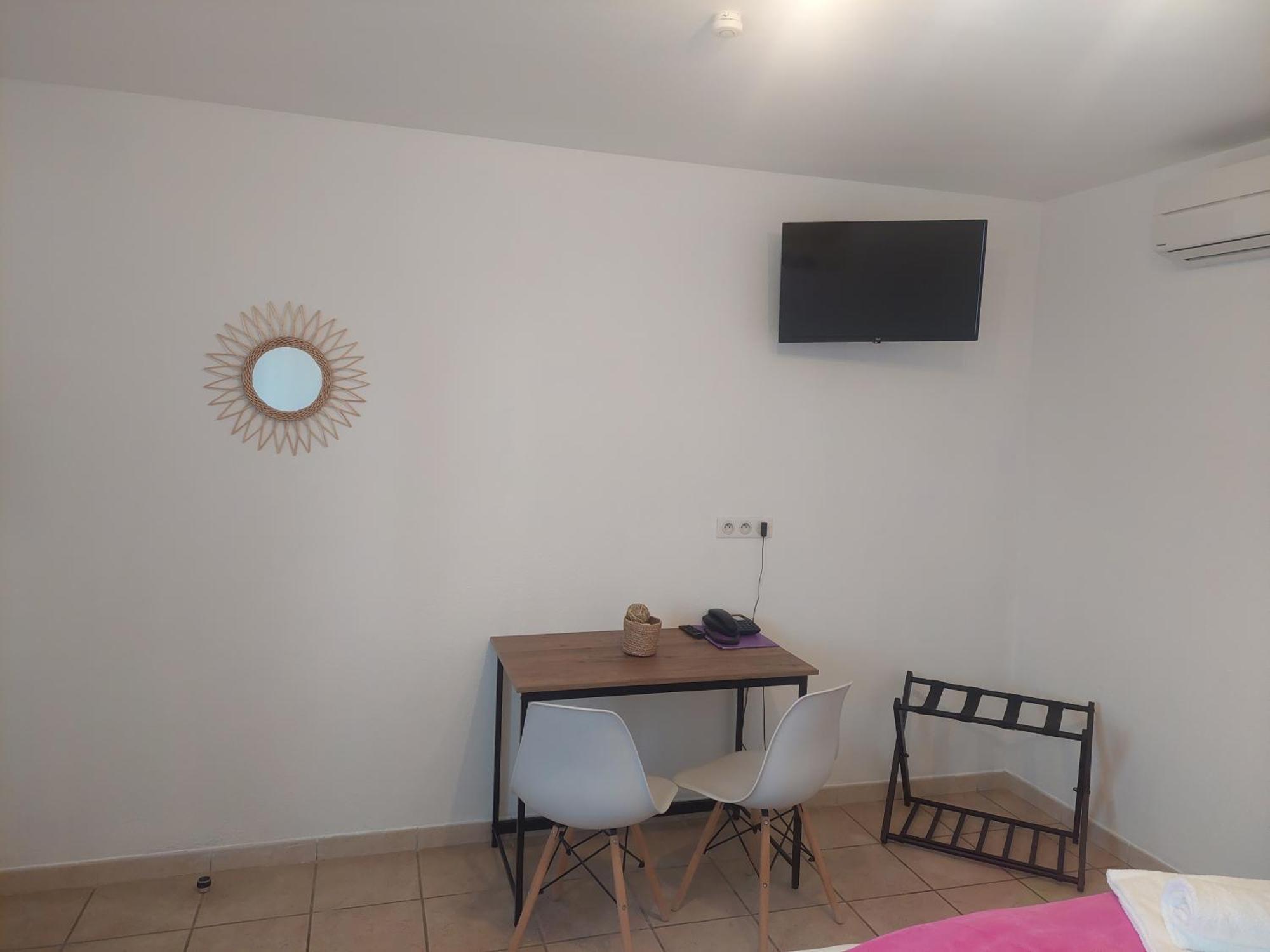 Logis Hotel Restaurant Le Clos Saint Loup Bram Luaran gambar