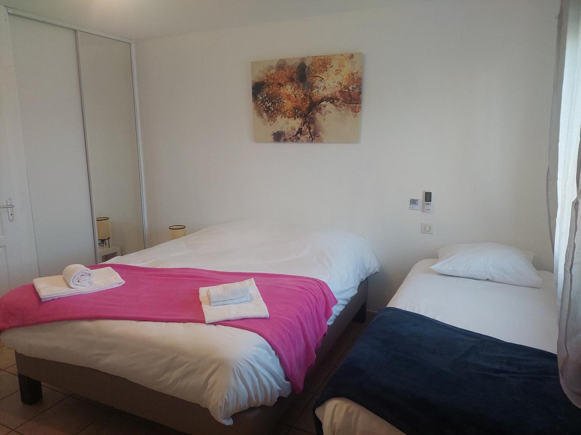 Logis Hotel Restaurant Le Clos Saint Loup Bram Luaran gambar